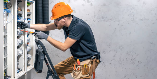 Best Residential Electrician Services  in Maumee, OH